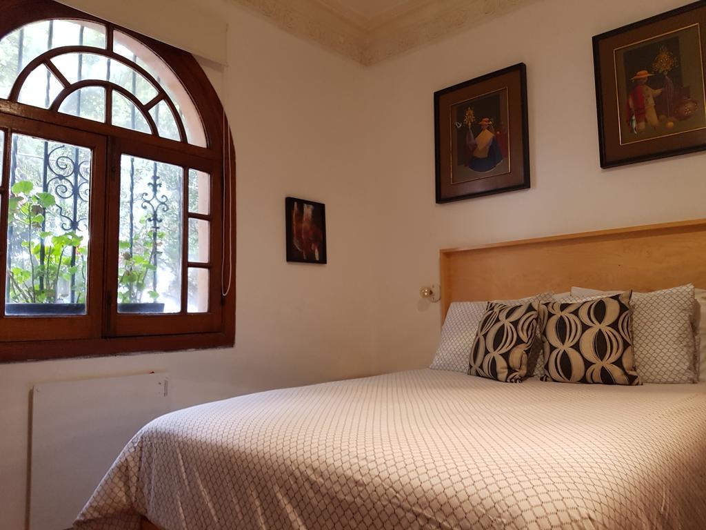 La Querencia Df Bed & Breakfast เม็กซิโกซิตี้ ภายนอก รูปภาพ